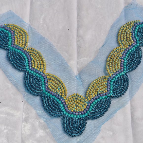 Vintage Trims 6Pcs for $10 Vintage Trims embroidered and beaded Applique tops - Picture 5 of 5